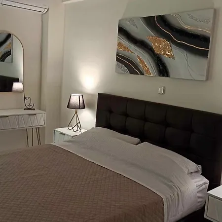 Apartment Modern Flat In Athens, Close To Centre And Beaches *